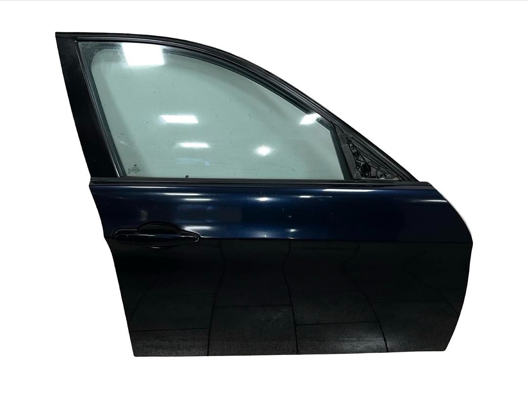 Pravé přední dveře černá 416 BMW 320 E91 r.v. 2008