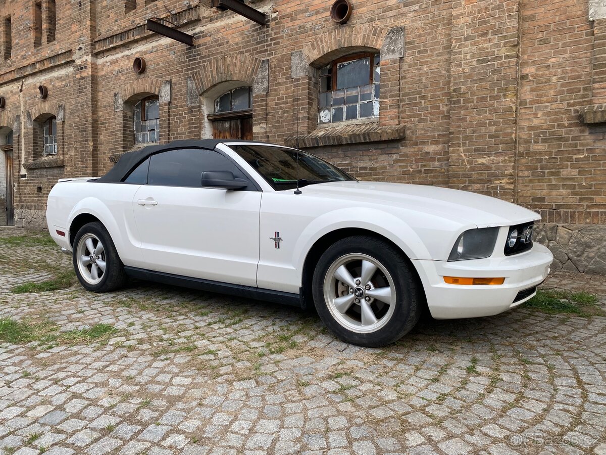 Ford Mustang 4.0 V6 MANUÁL