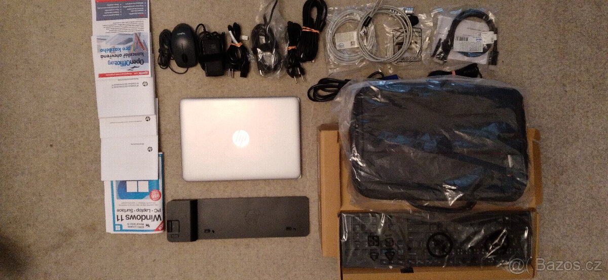 Za 2999 Kč HP Elitebook 820G3 SSD 256GB + HDD 500GB + Dock