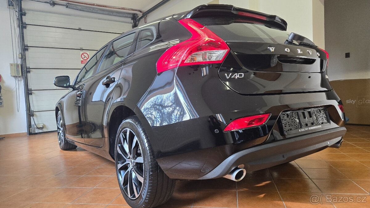 Volvo V40 Momentum 2,0d 110kW Automat