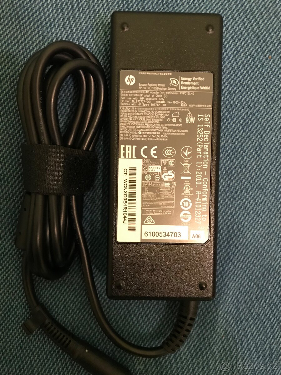 Originál HP napájecí adaptér pro NB