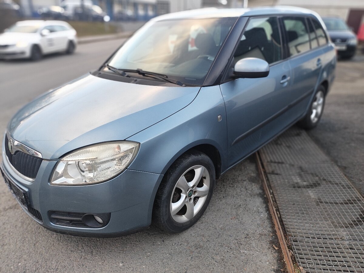 Škoda Fabia, 1.4 16V 63kW Elegance digi klima