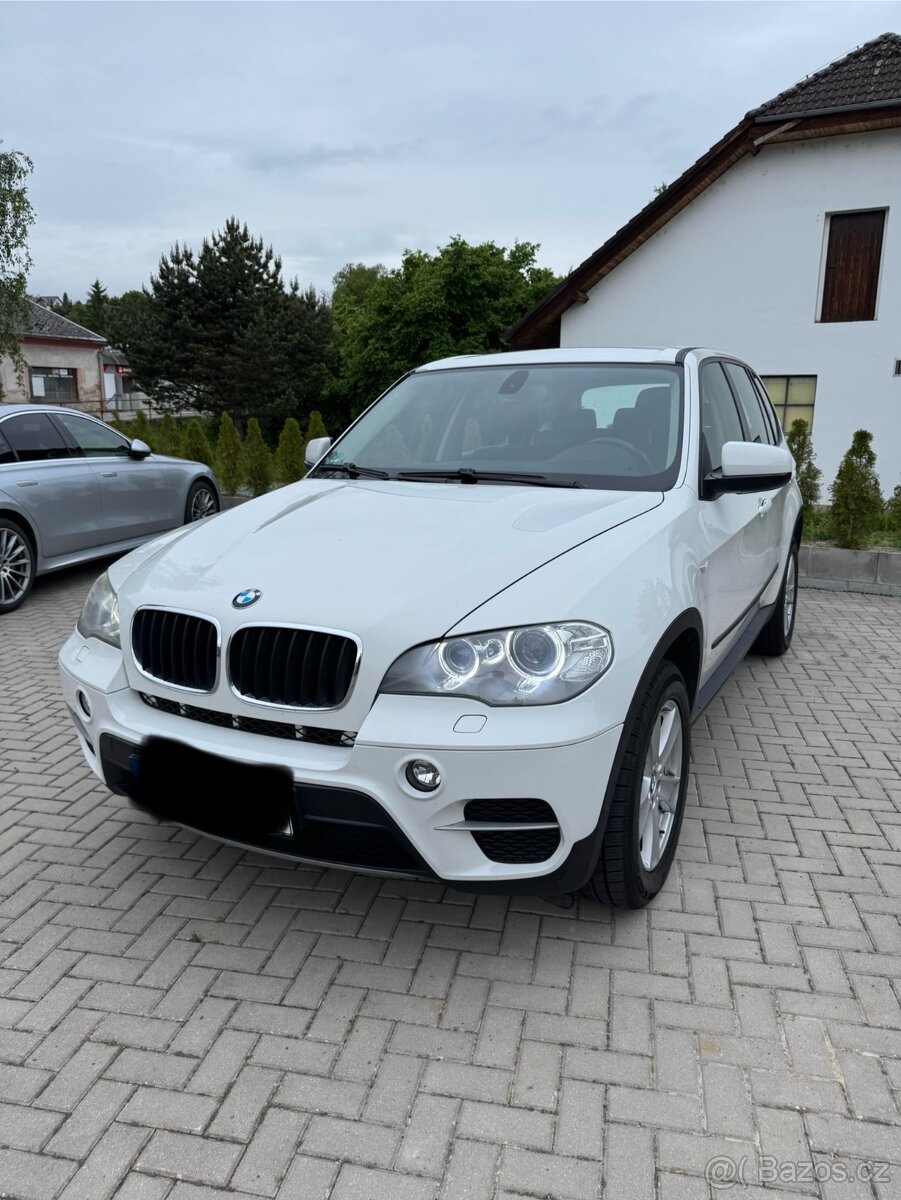 BMW X5 xDrive 30d TOP STAV PO SERVISECH
