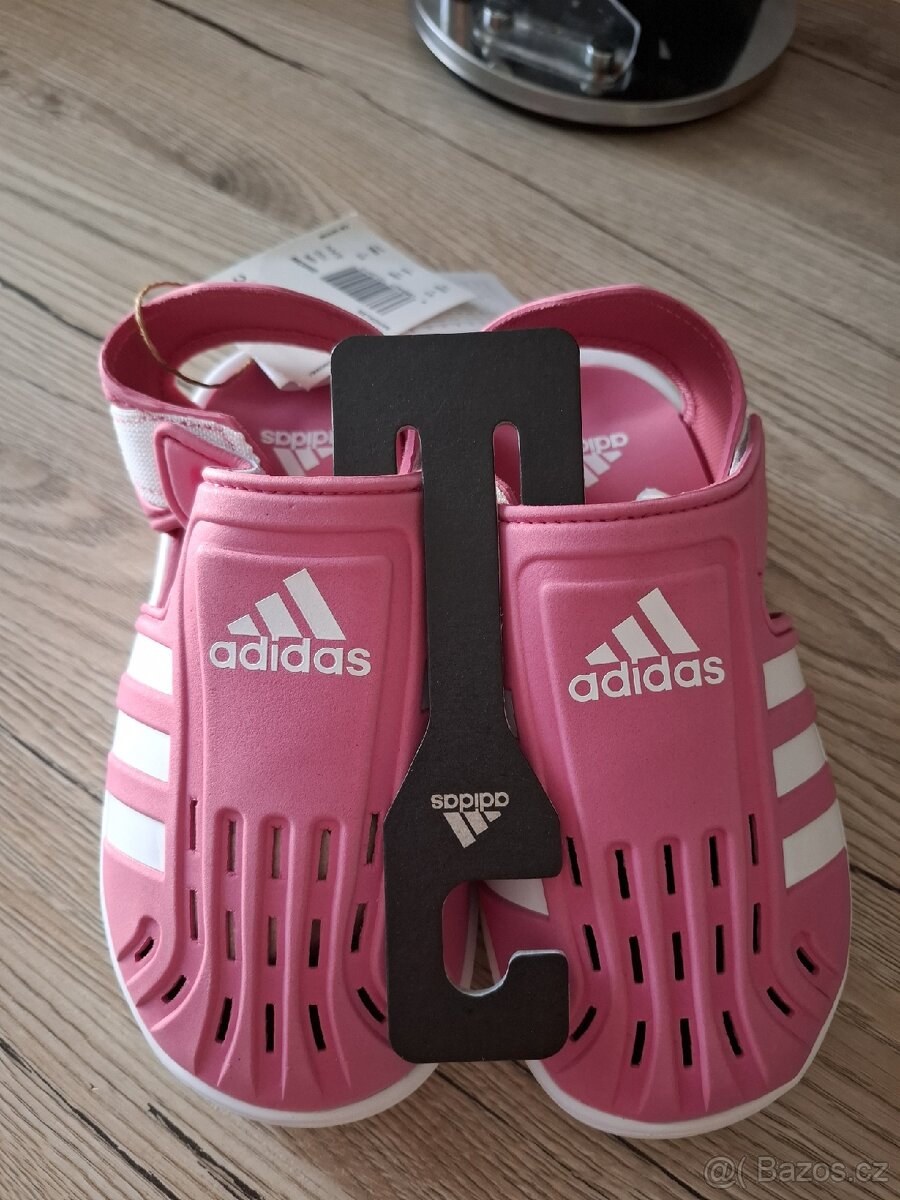 Adidas sandále vodní.