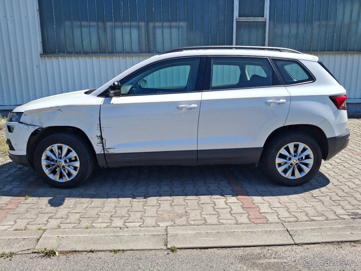 ŠKODA KAROQ 1.0TSI 85kw DPH 21%