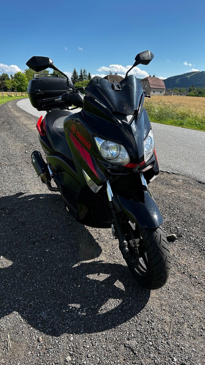 Skutr Yamaha X-max 125 2011