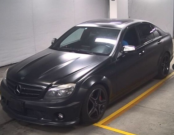 Mercedes Benz C63 AMG