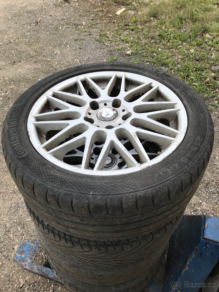 Lítá kola bmw