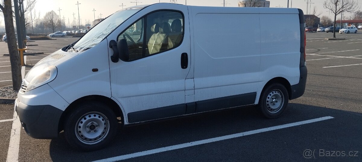 OPEL VIVARO