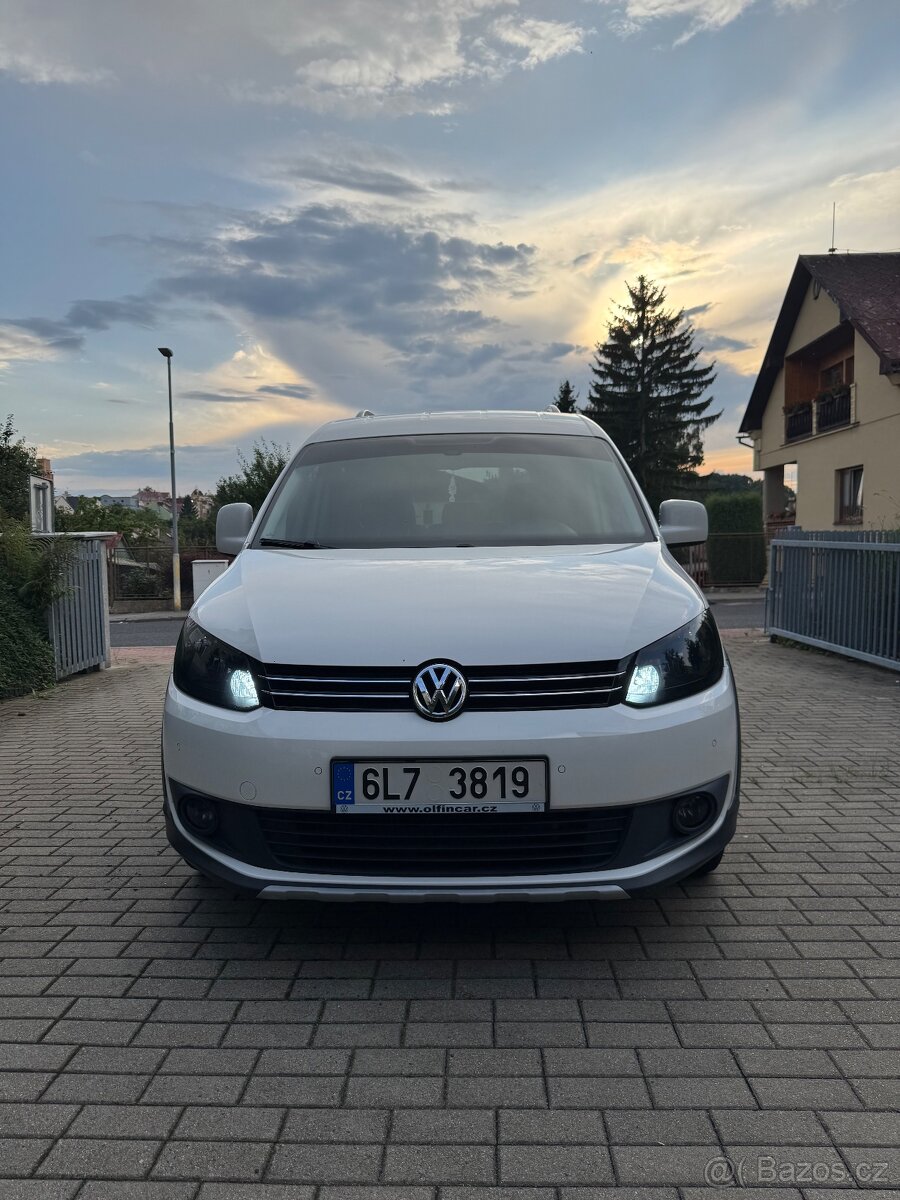 VW Caddy Cross