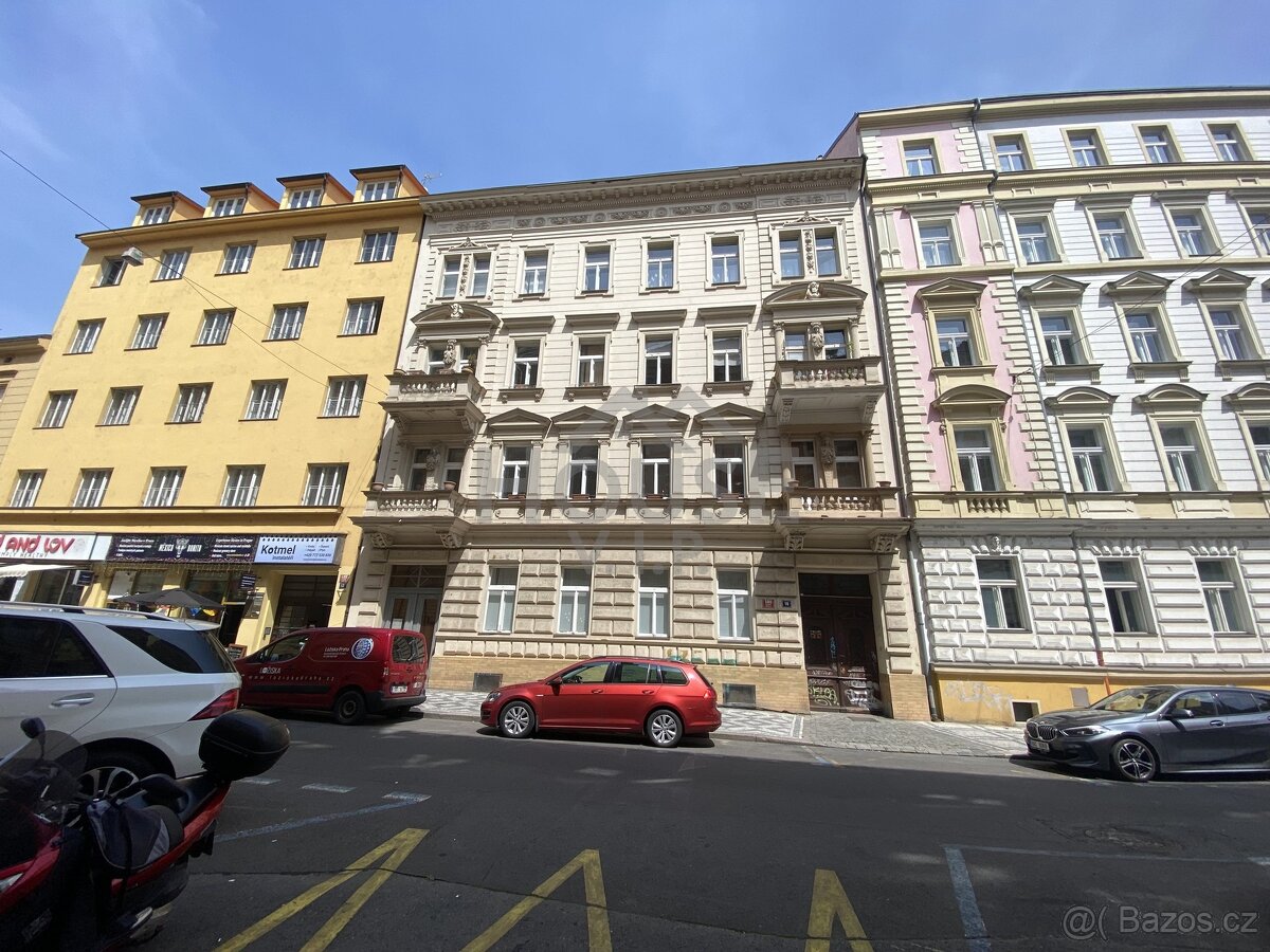Jedinečný byt 6+kk, 175 m2/2xB/T - Praha - Smíchov