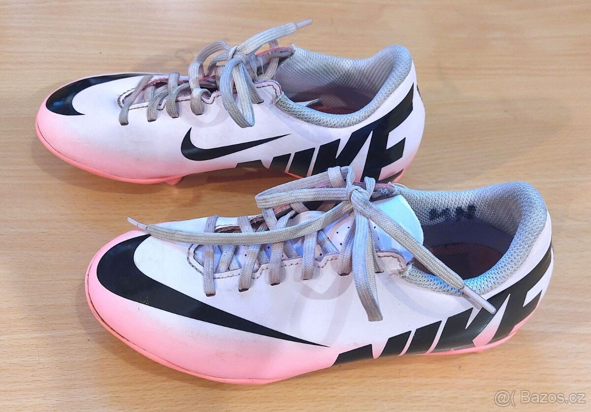 Dětské kopačky NIKE Mercurialv velikost 32