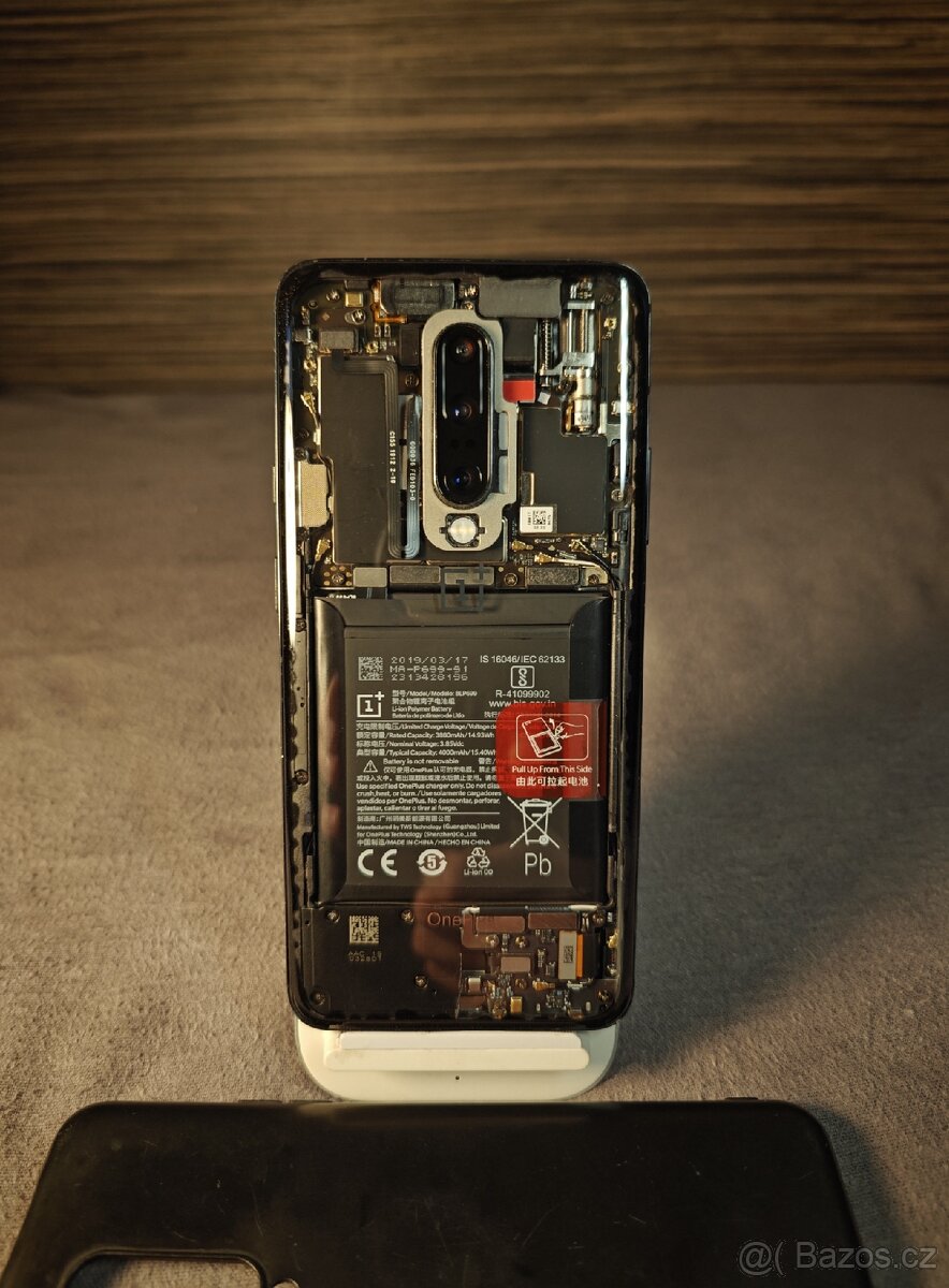 OnePlus 7 Pro 256 gb transparentí zadek telefonu