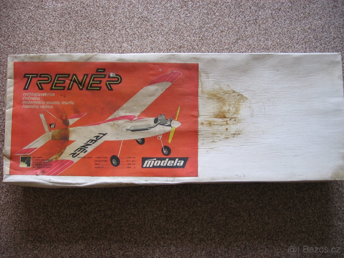 letadlo TRENÉR stavebnice od MODELA