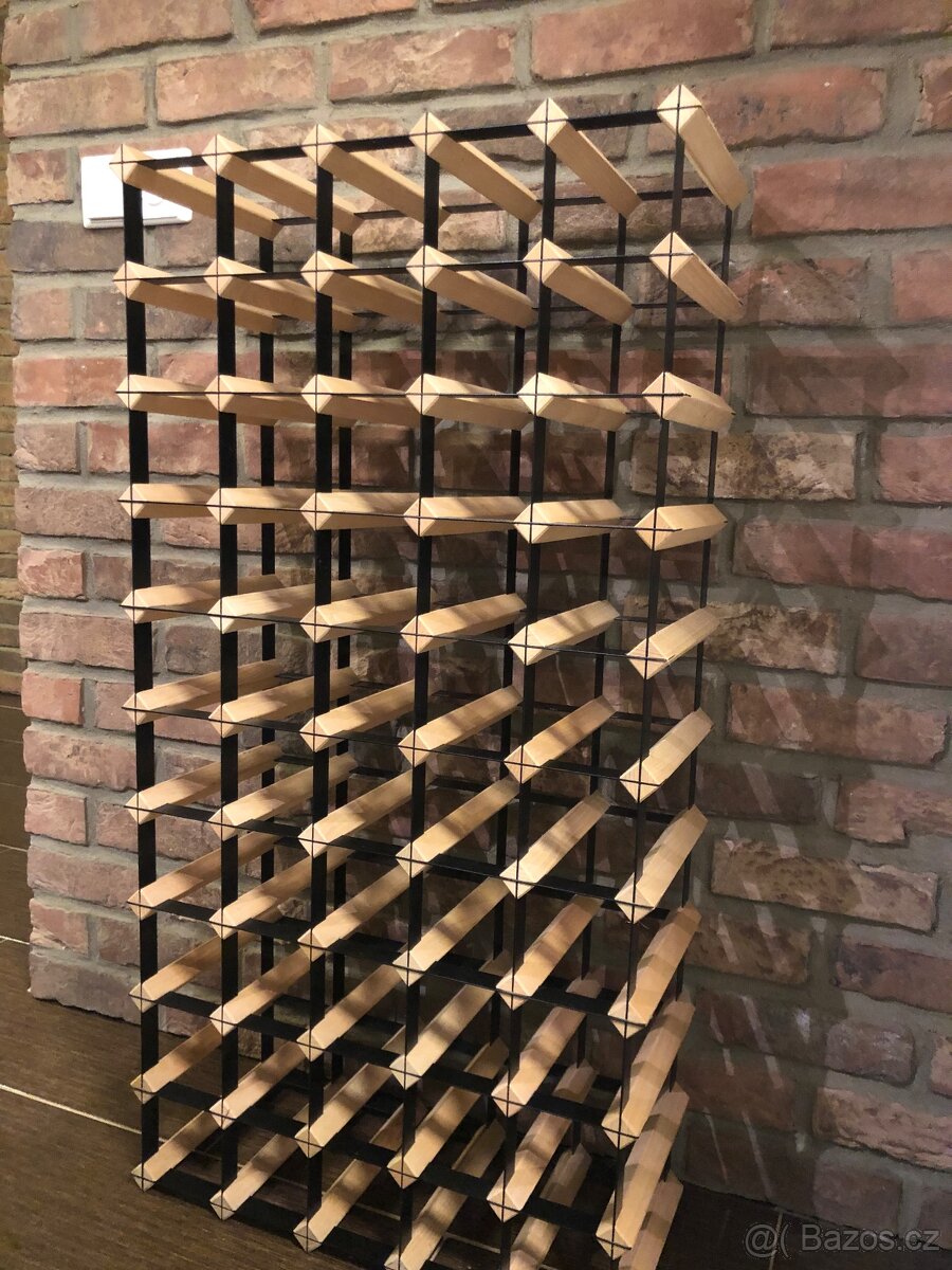 Stojan na víno , držák na víno , vinárna