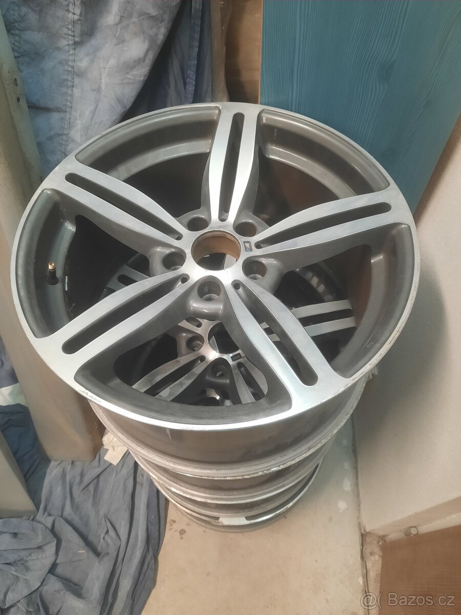 Alu kola 5x120 R19.