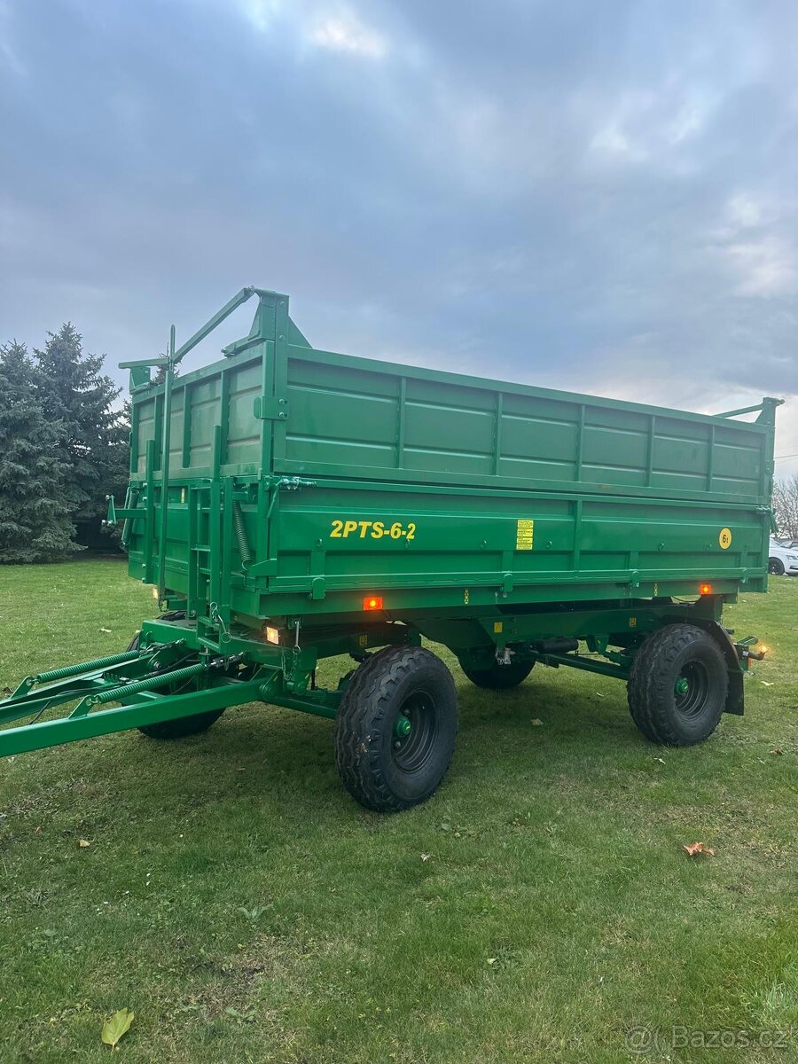 Traktorový přívěs - vůz