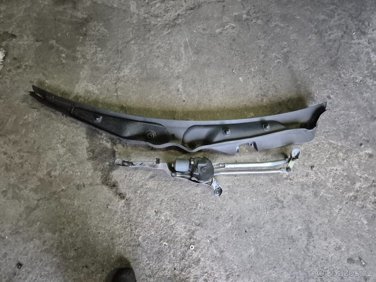 Mercedes E W212 2009-2016 torpédo + motore stěračů