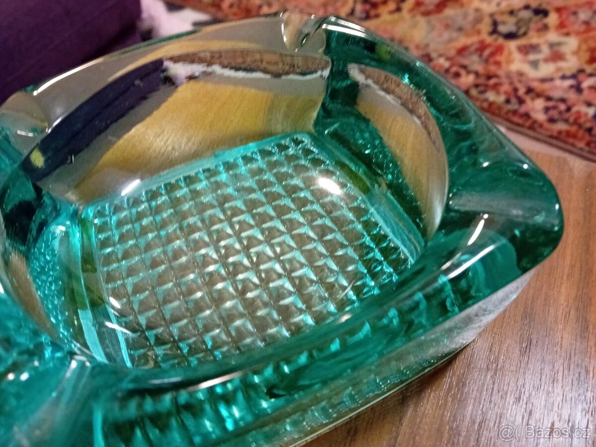 Skleněný popelník Jiří Zejmon