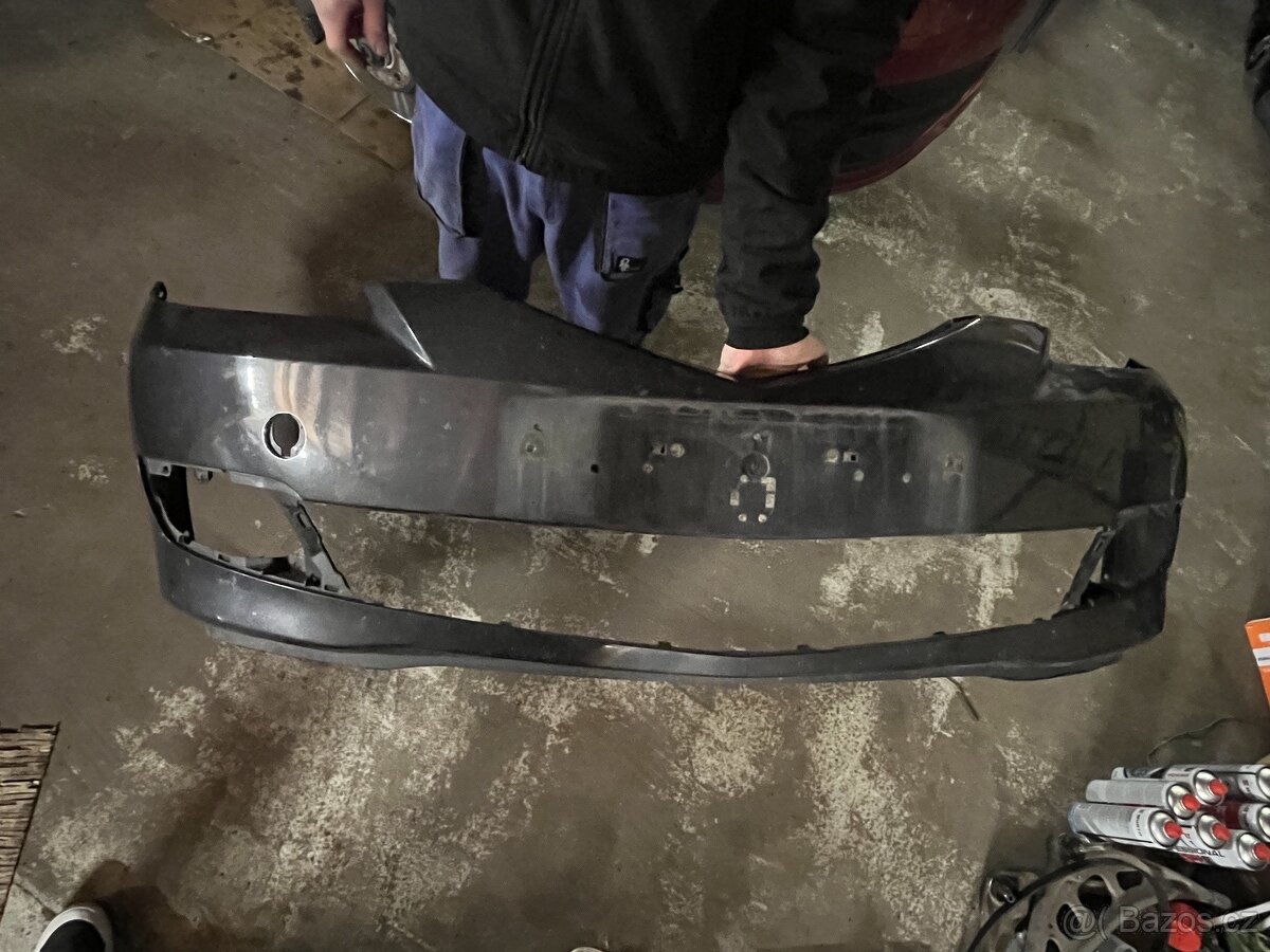 Nárazník Mazda 3 Bk