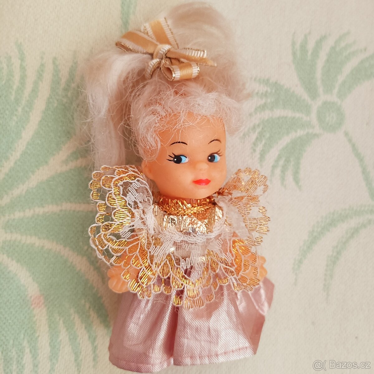 - + - + - Retro věci různé - + - + -