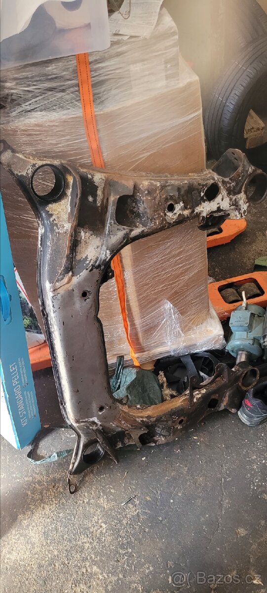 Nápravnice Audi A4 B5