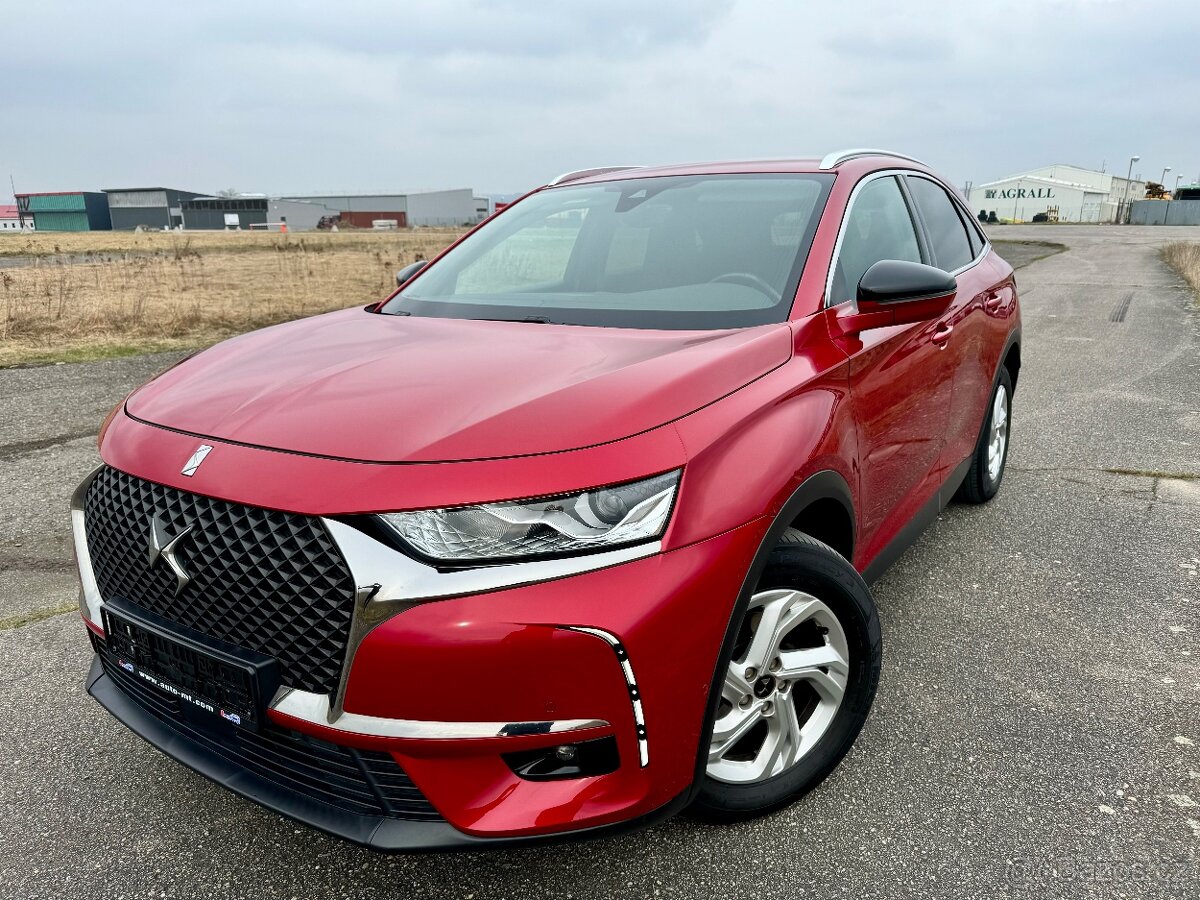 Velká sleva. Nádherný DS-7 Crossback , 1.5 BlueHDI, 96 kw