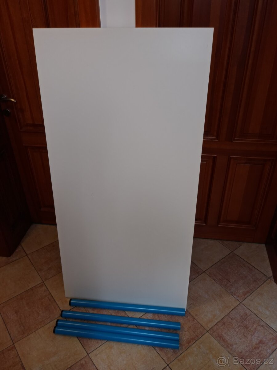 Stůl IKEA