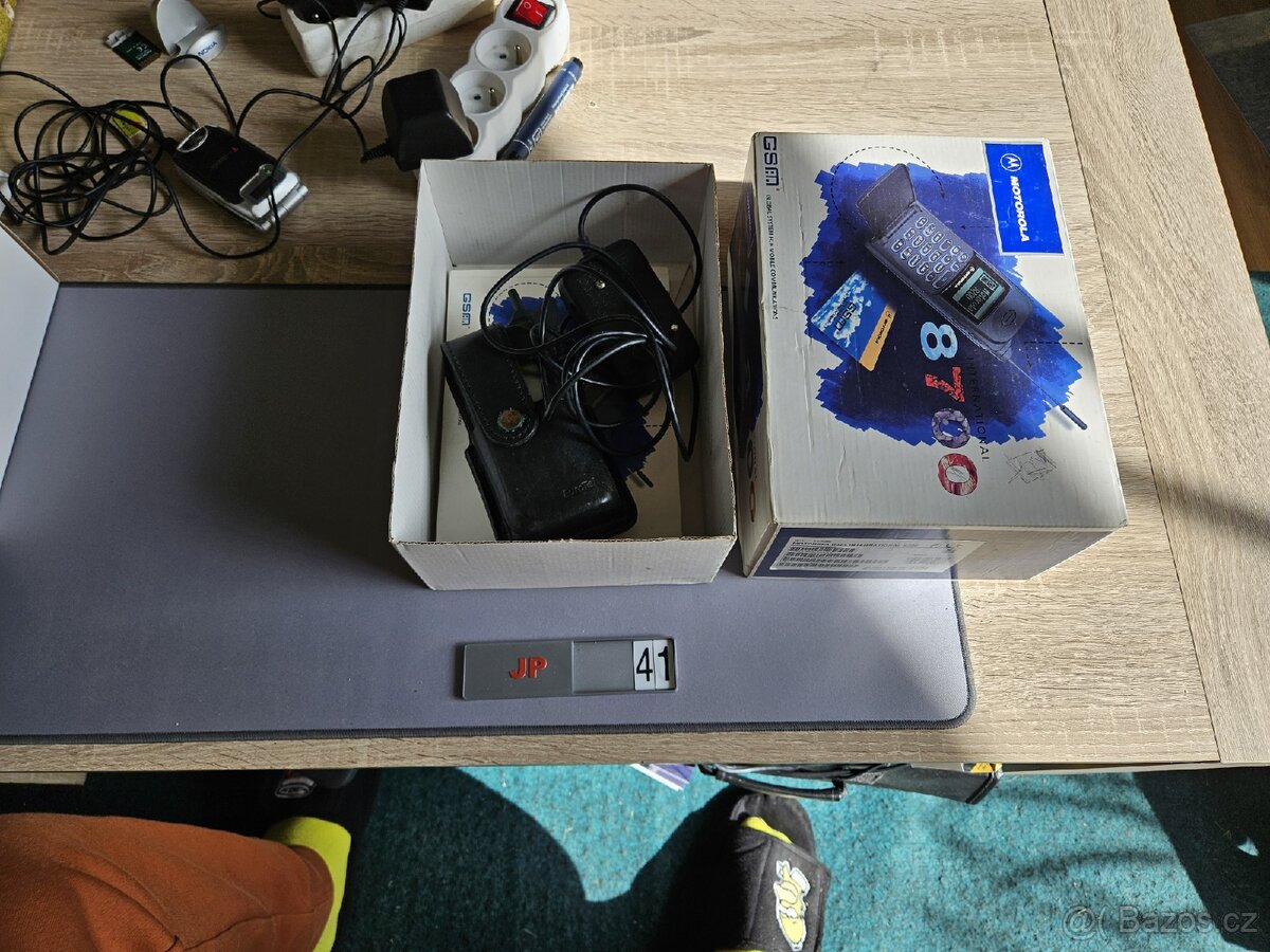 Motorola international 8700