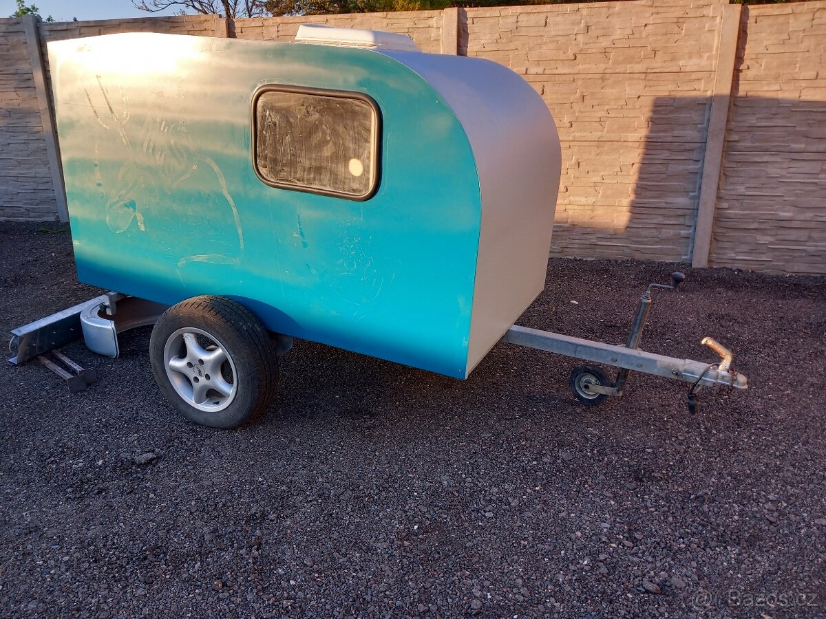 Mini karavan Laminátový