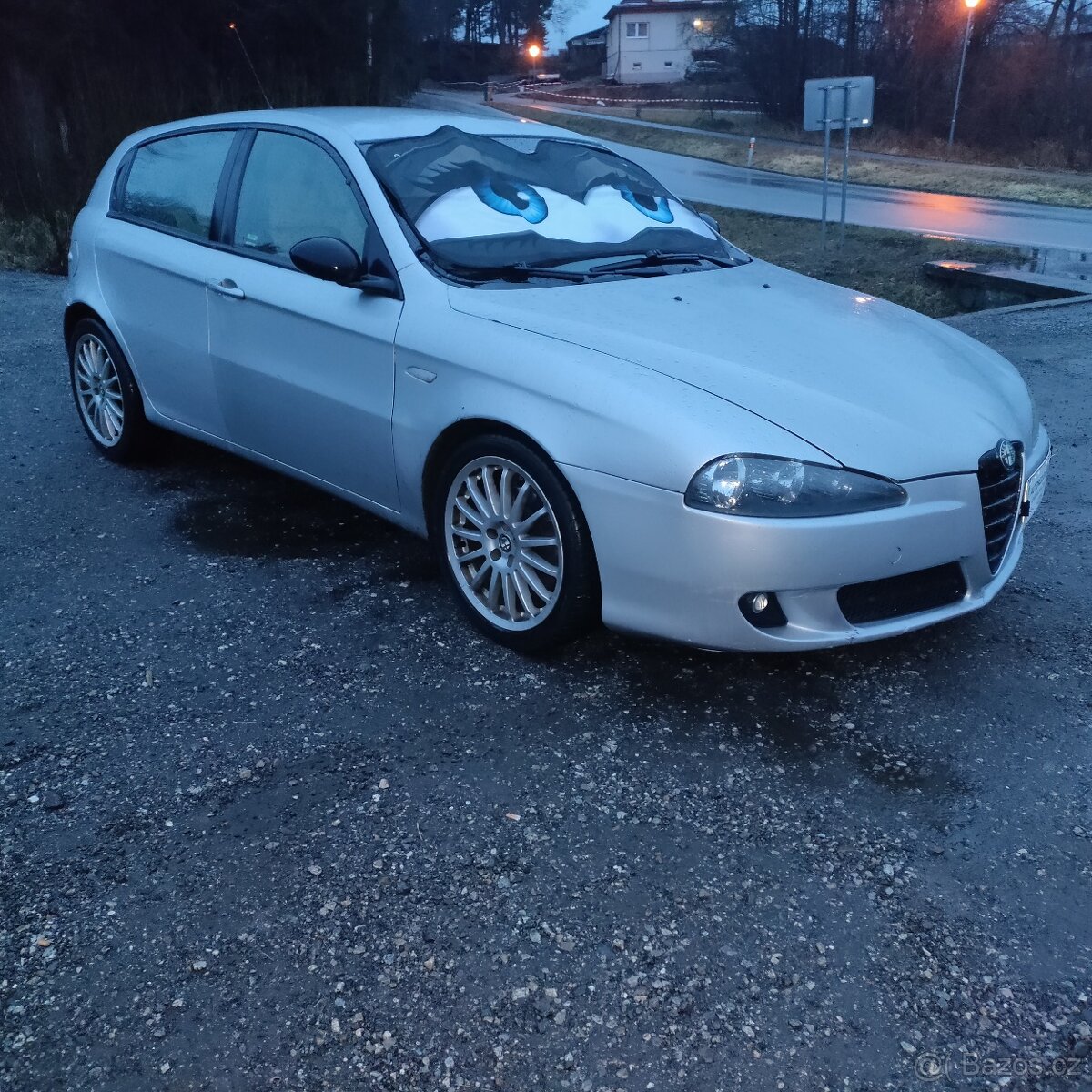 Alfa Romeo 147, 1.9 JTD,MAX VÝBAVA,PĚKNÁ,CENA