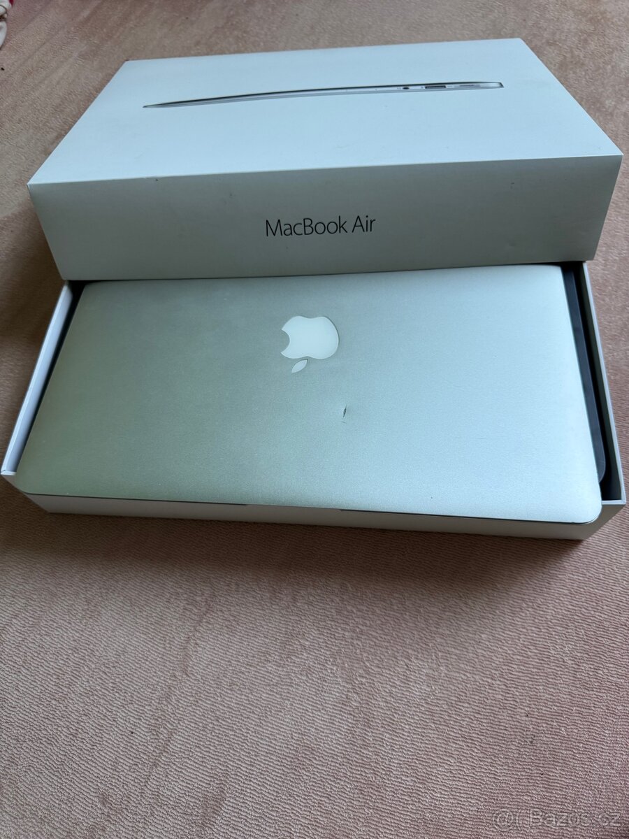 Apple MacBook Air