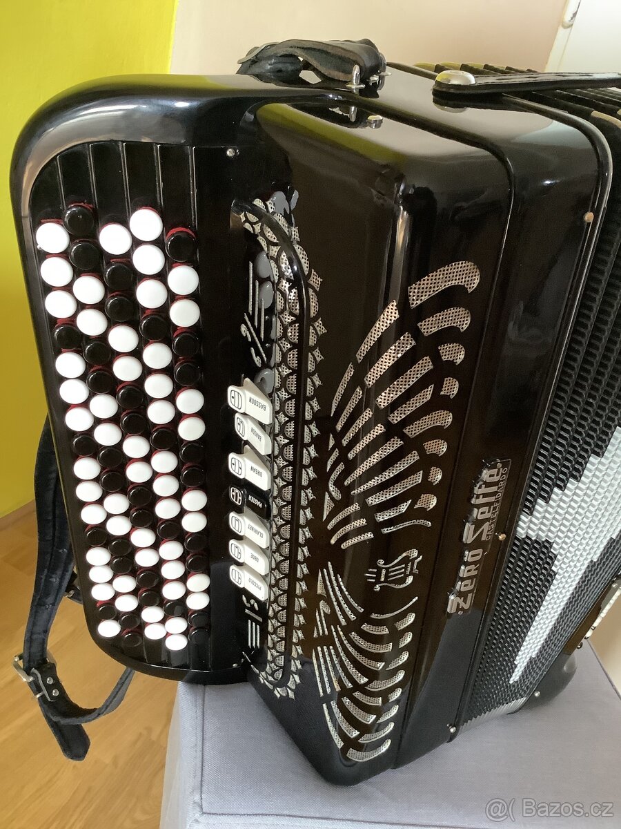 Knoflíkový akordeon