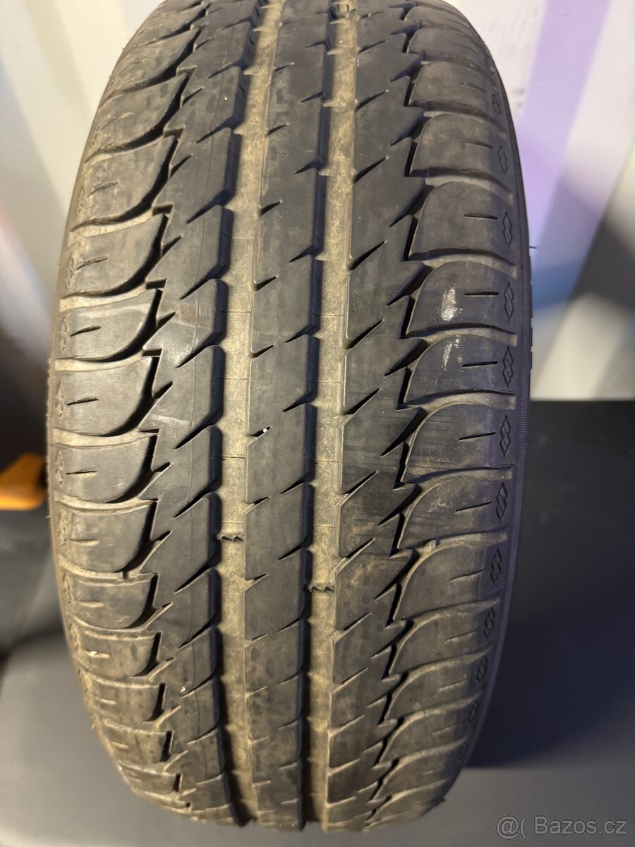 195/55R15 KLEBER DYNAXER