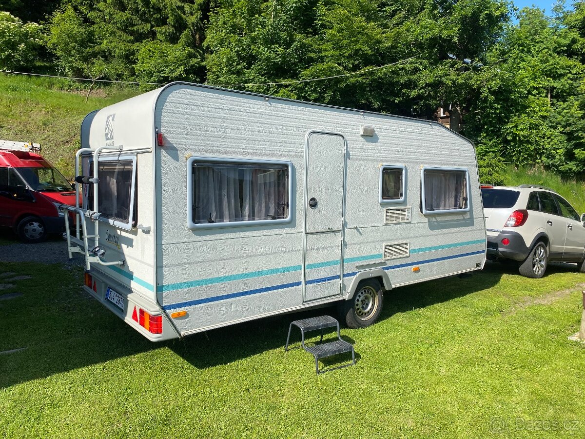 Obytny přívěs karavan Knaus