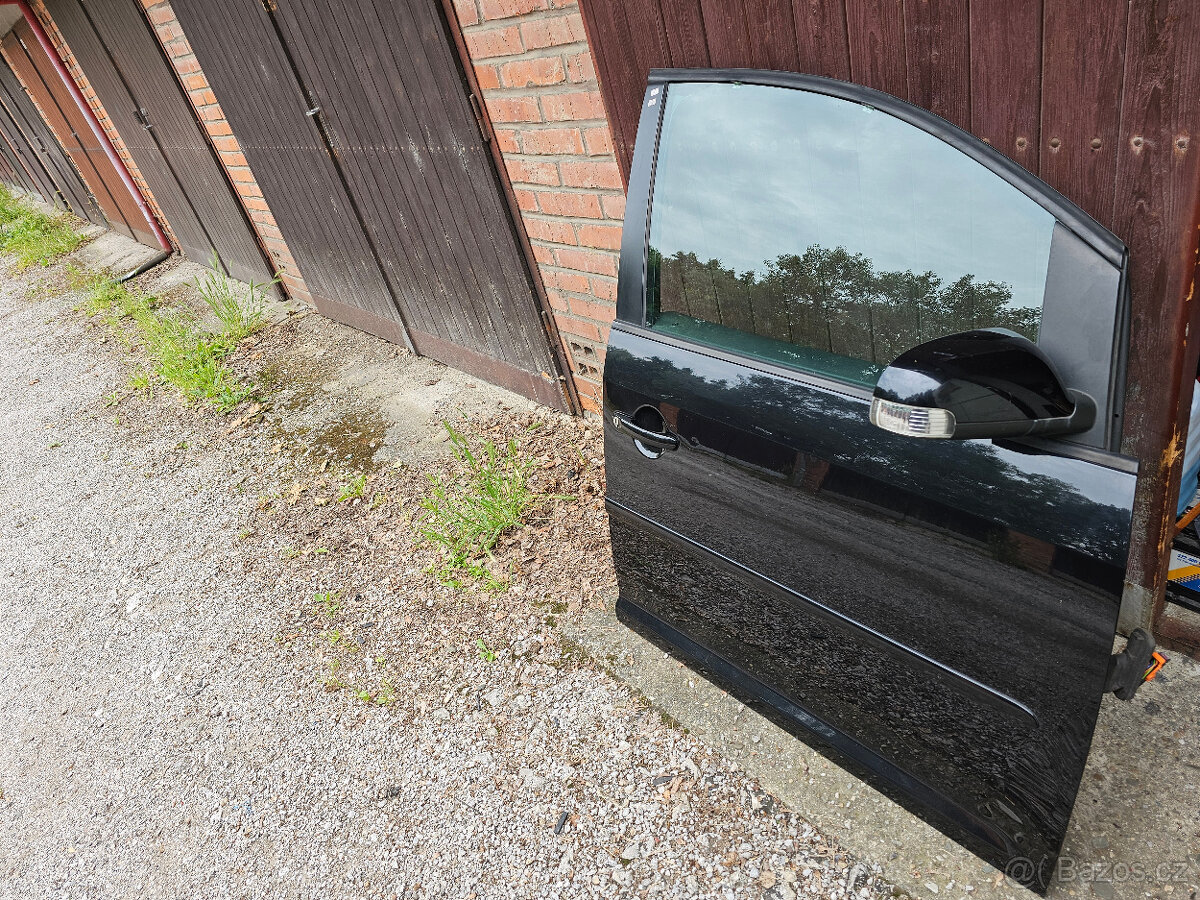 Pravé přední dveře vw touran 1T1, 1T2