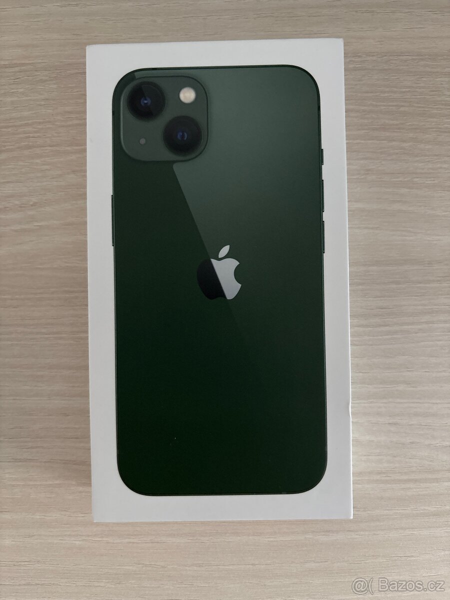 IPhone 13 zelená
