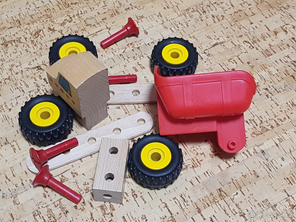 Dřevěný rozkládací náklaďák pro malé mechaniky