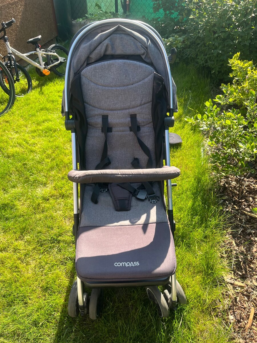 Golfový kočárek Compass