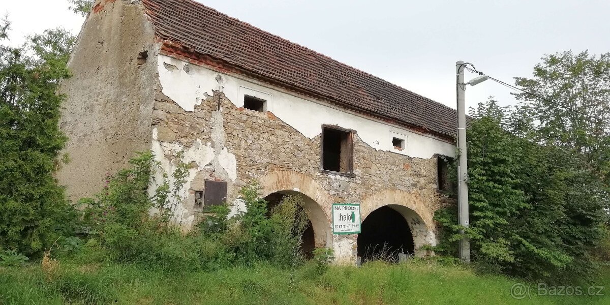 Budova Horní Chrášťany, Lhenice na Prachaticku