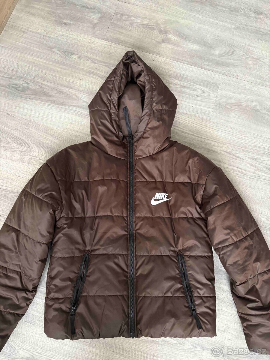 Zimní bunda hnědá NIKE XS