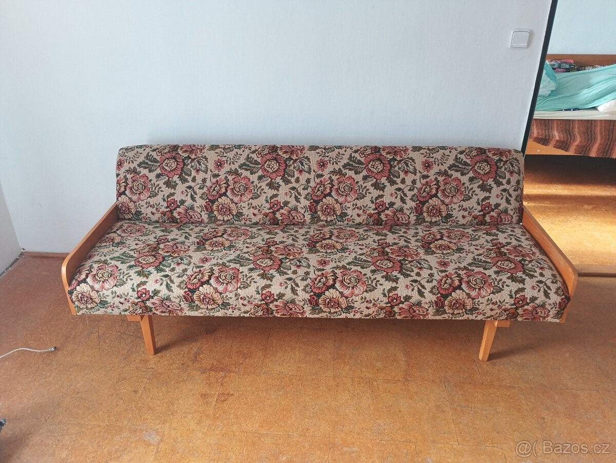 Calounena rozkladaci lavice