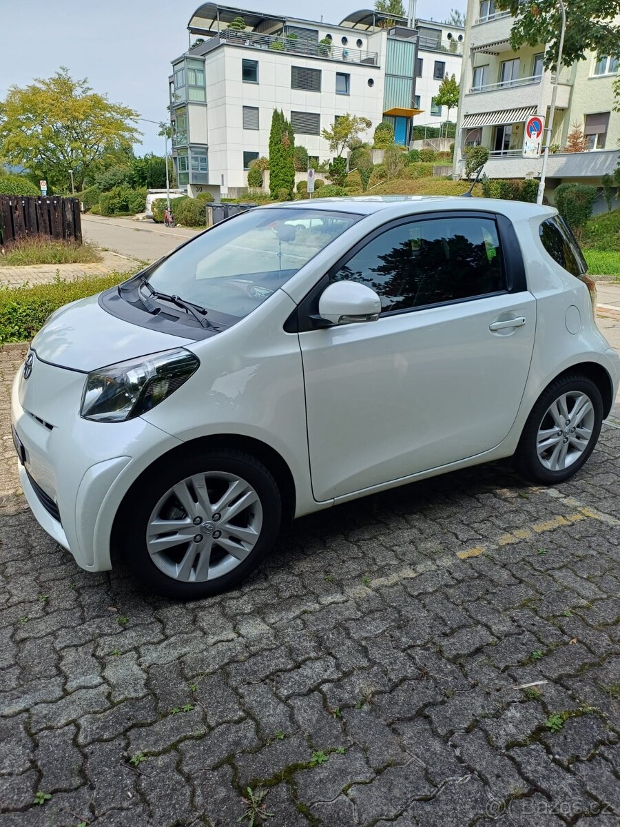 KOUPÍM Toyota iQ 1.33 (ideálně automat CVT / Multidrive)