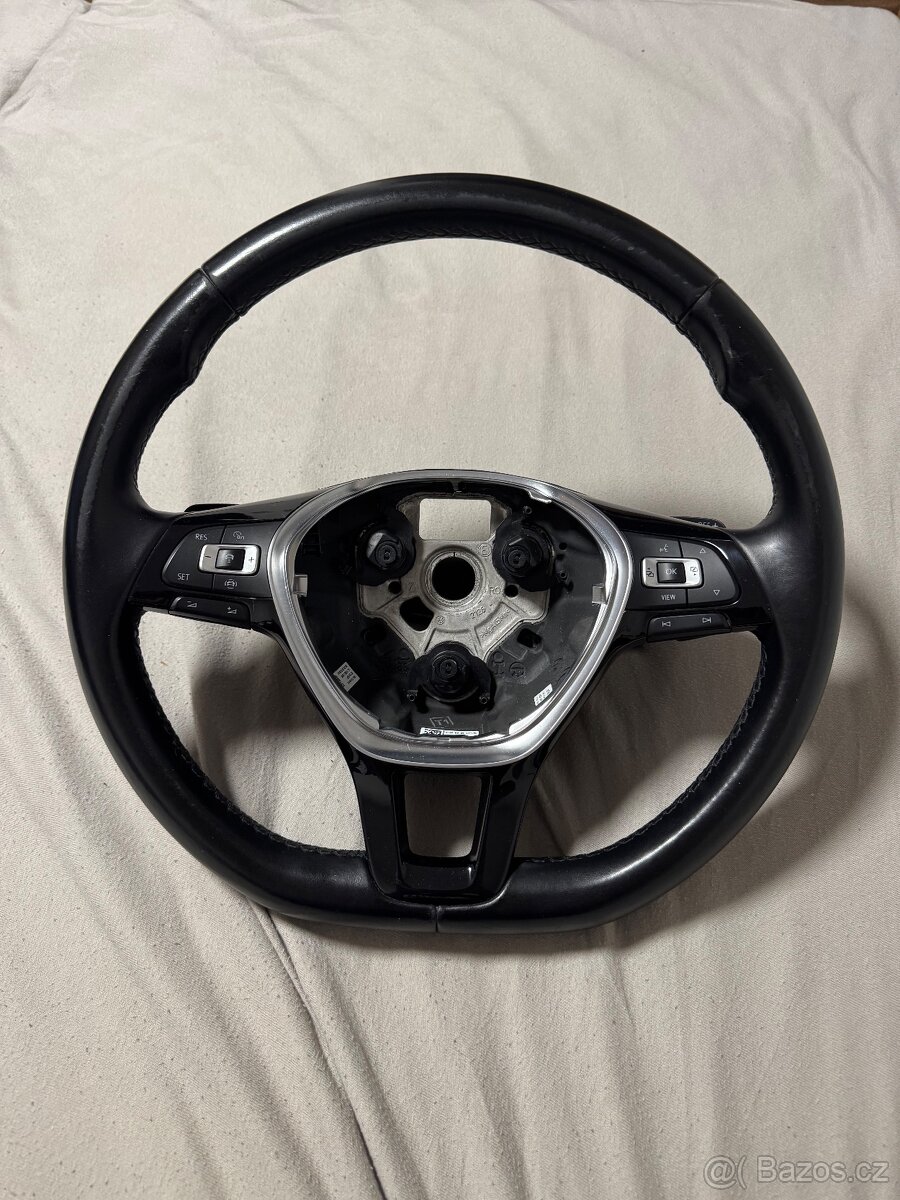 Volant VW s multifunkčními tlačítky Passat, golf, tiquan