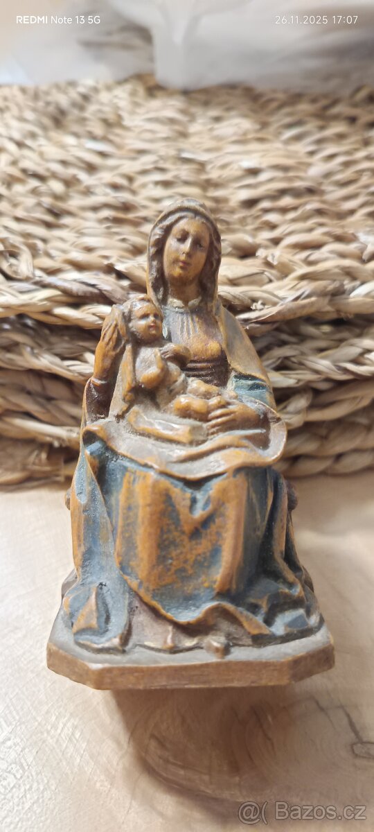 Betlém figura moc pěkná