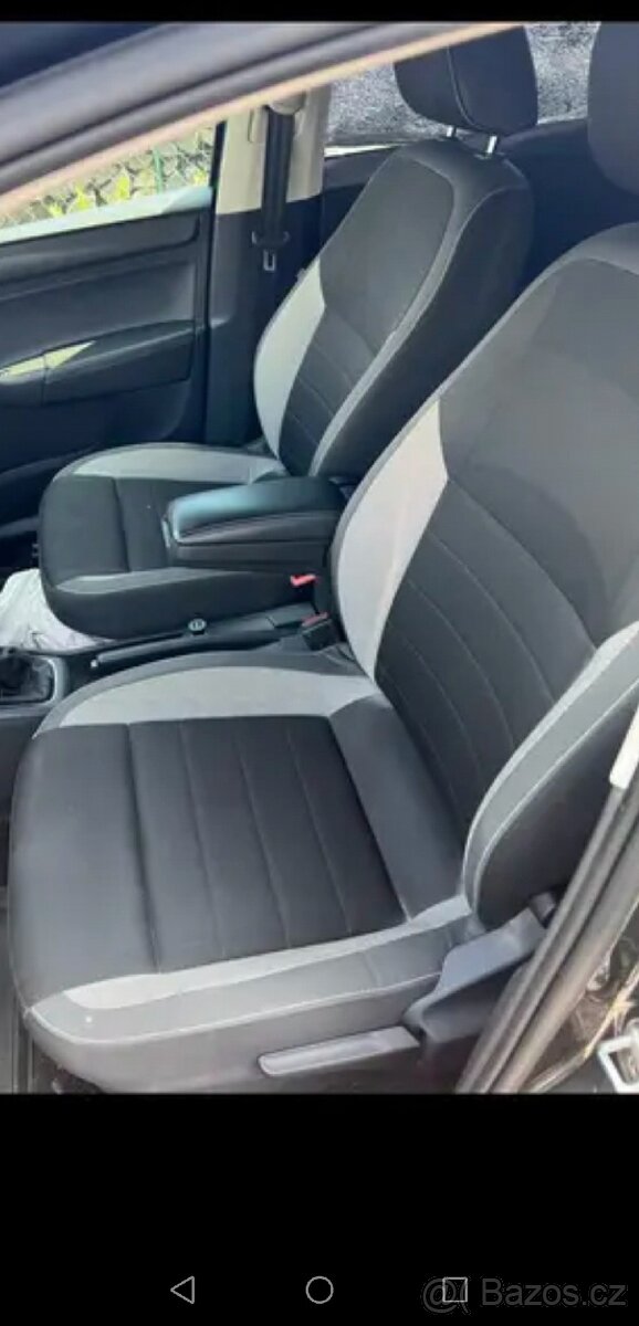 KOUPÍM Sedadlo řidiče Škoda rapid