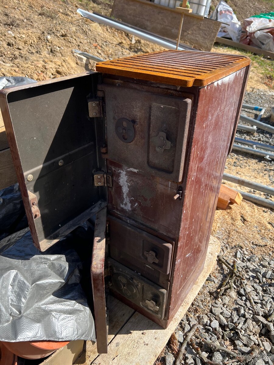 Petry – Kovosmal Fikoterm D4 (7 kW)