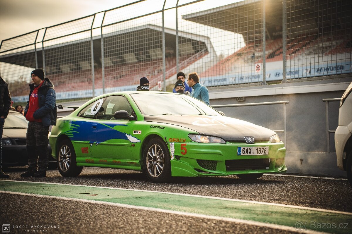 Peugeot 406 Coupé V6 v závodní úpravě, manuál