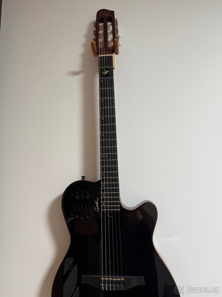 Gitaru Godin ASC slim Black + obal