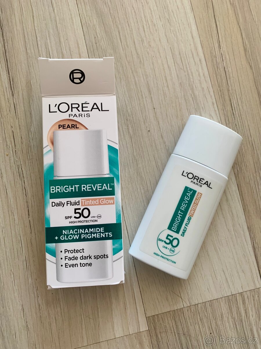 L’Oréal Paris Bright Reveal rozjasňující tónovací fluid